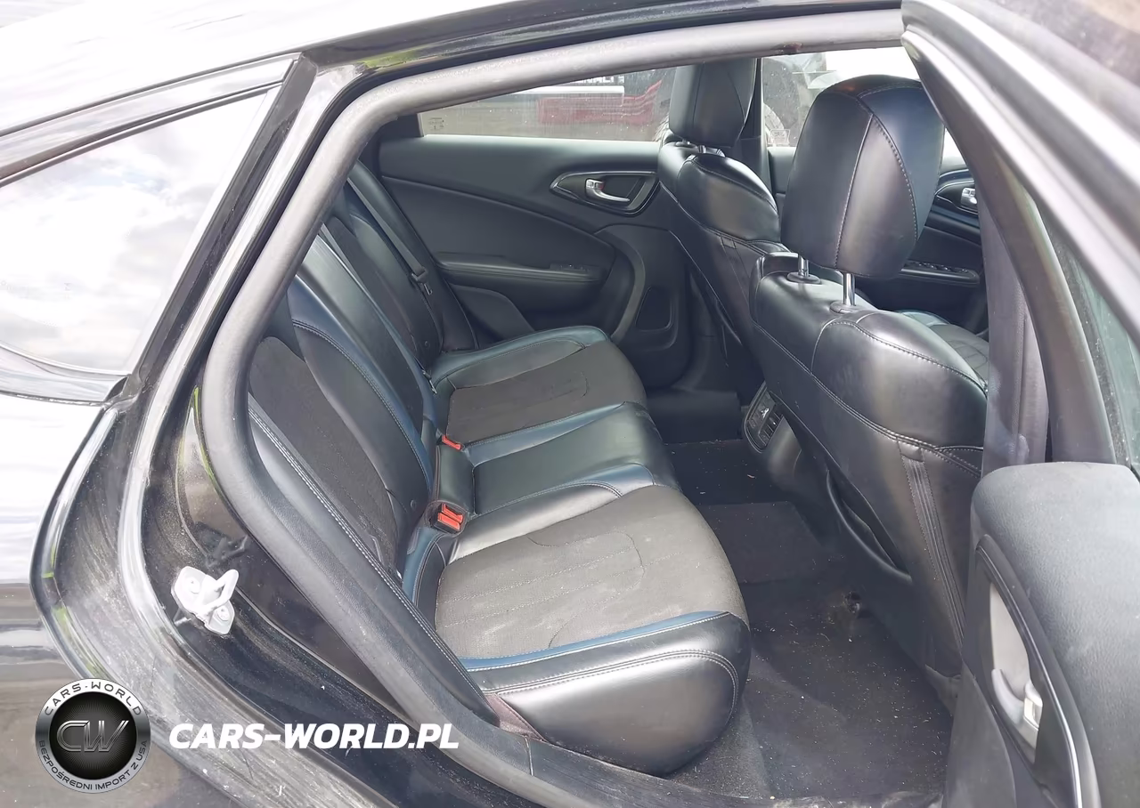 2015 Chrysler 200 S VIN:1C3CCCBB0FN717485 - 8