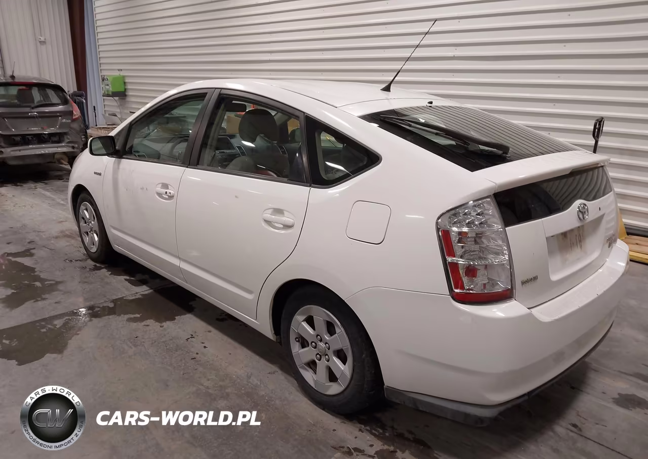 2007 Toyota Prius VIN:JTDKB20U277662889 - 3