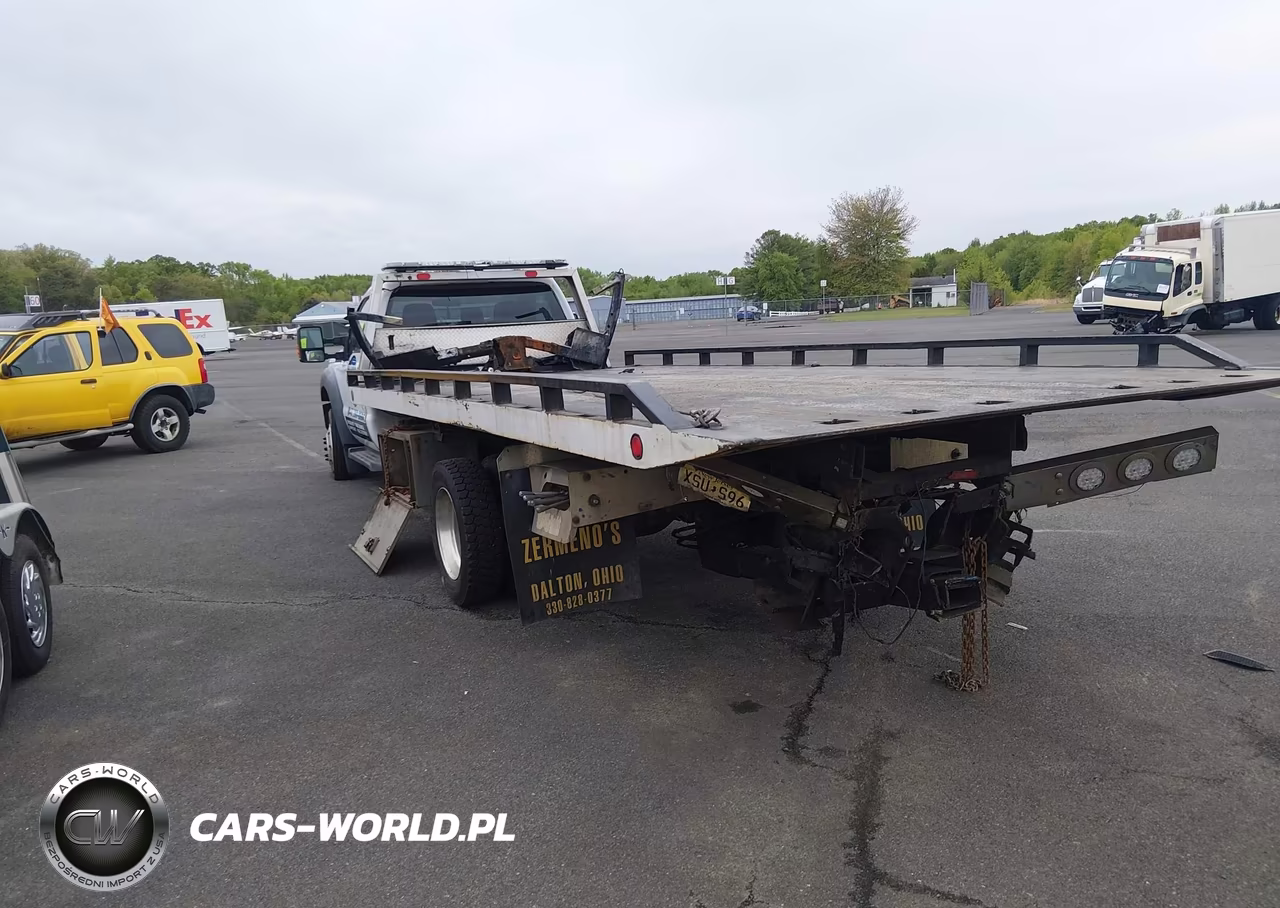 2015 Ford F-550 Chassis Xl VIN:1FDUF5GY4FEC05367 - 3