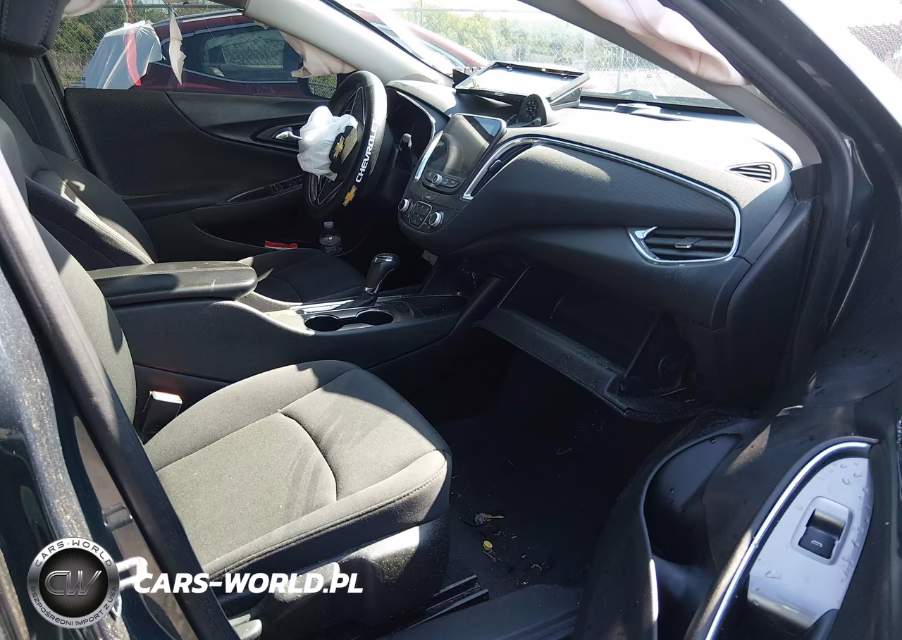 2019 Chevrolet Malibu Lt VIN:1G1ZD5ST9KF140704 - 5