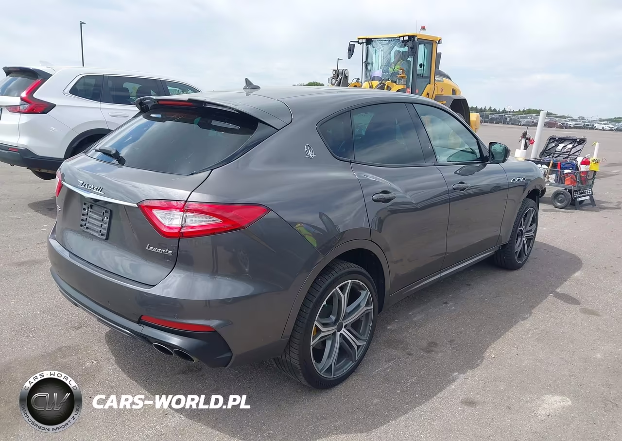 2019 Maserati Levante Gts-Trofeo VIN:ZN661ZUAXKX315668 - 4