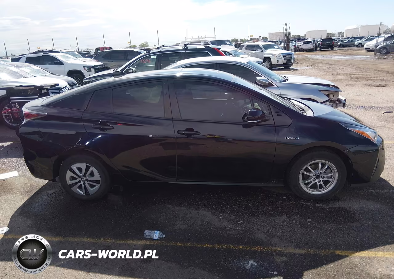2017 Toyota Prius Four VIN:JTDKARFUXH3043825 - 14