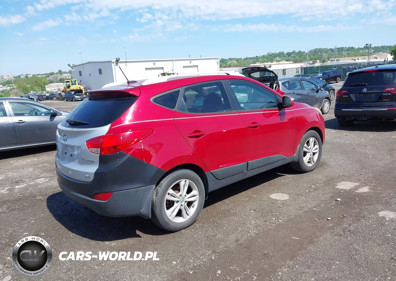 2012 Hyundai Tucson Gls VIN:KM8JUCAC8CU452175 - 4