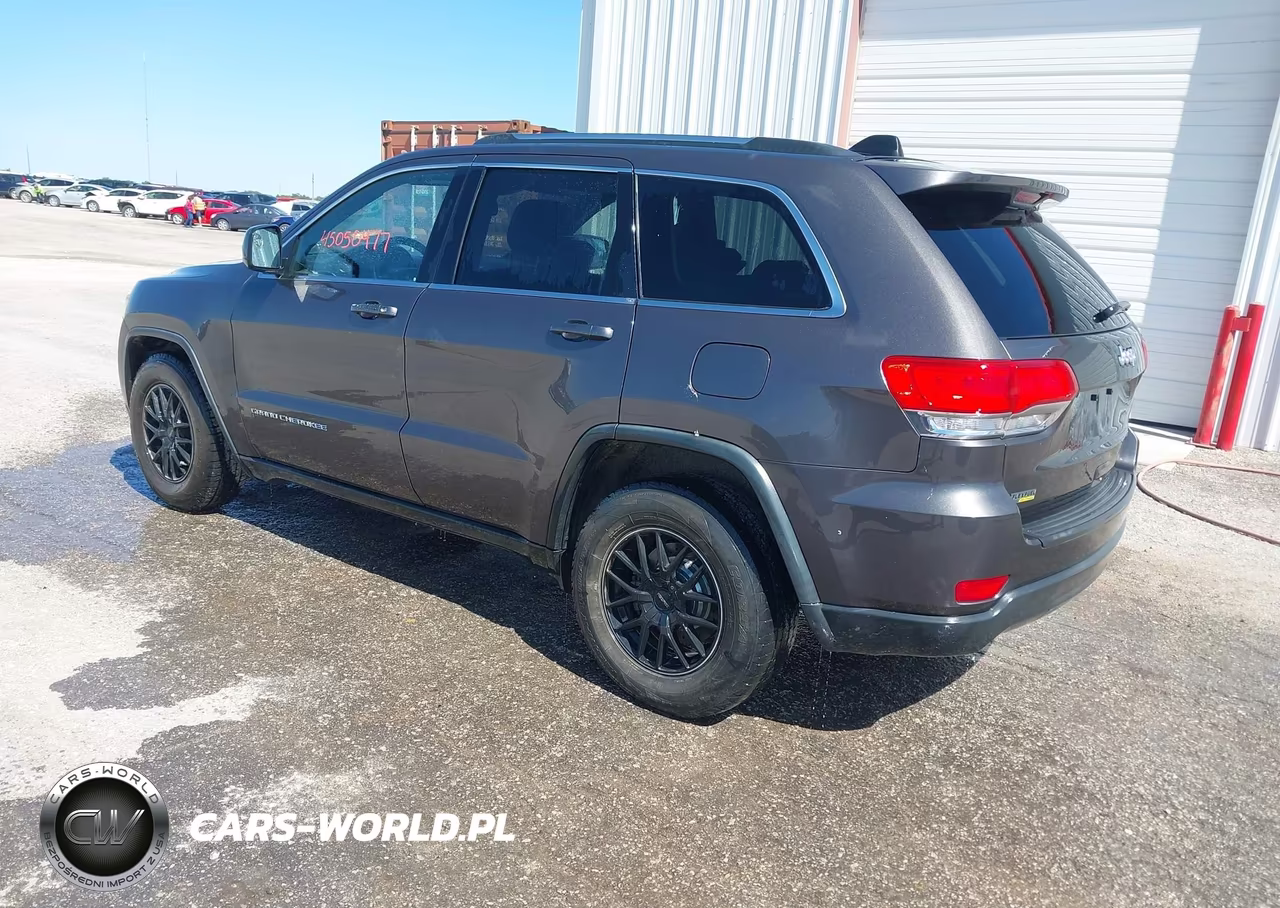 2014 Jeep Grand Cherokee Laredo VIN:1C4RJEAG0EC453571 - 3