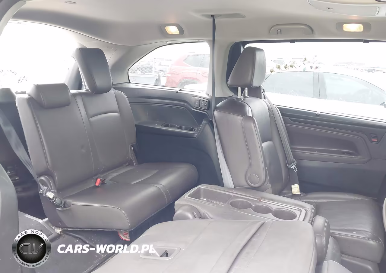 2021 Honda Odyssey Touring VIN:5FNRL6H85MB038813 - 8