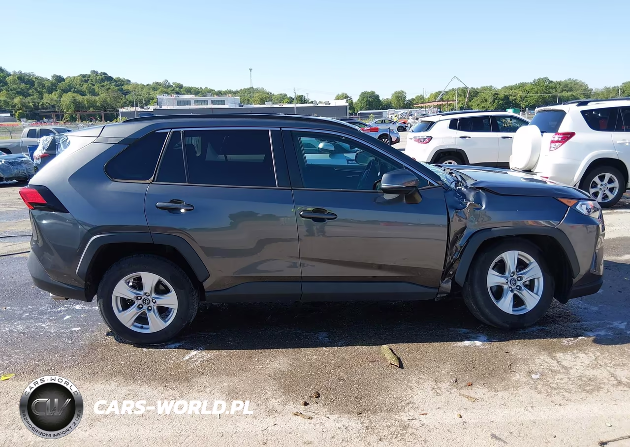 2020 Toyota Rav4 Xle VIN:2T3W1RFV9LC043980 - 13