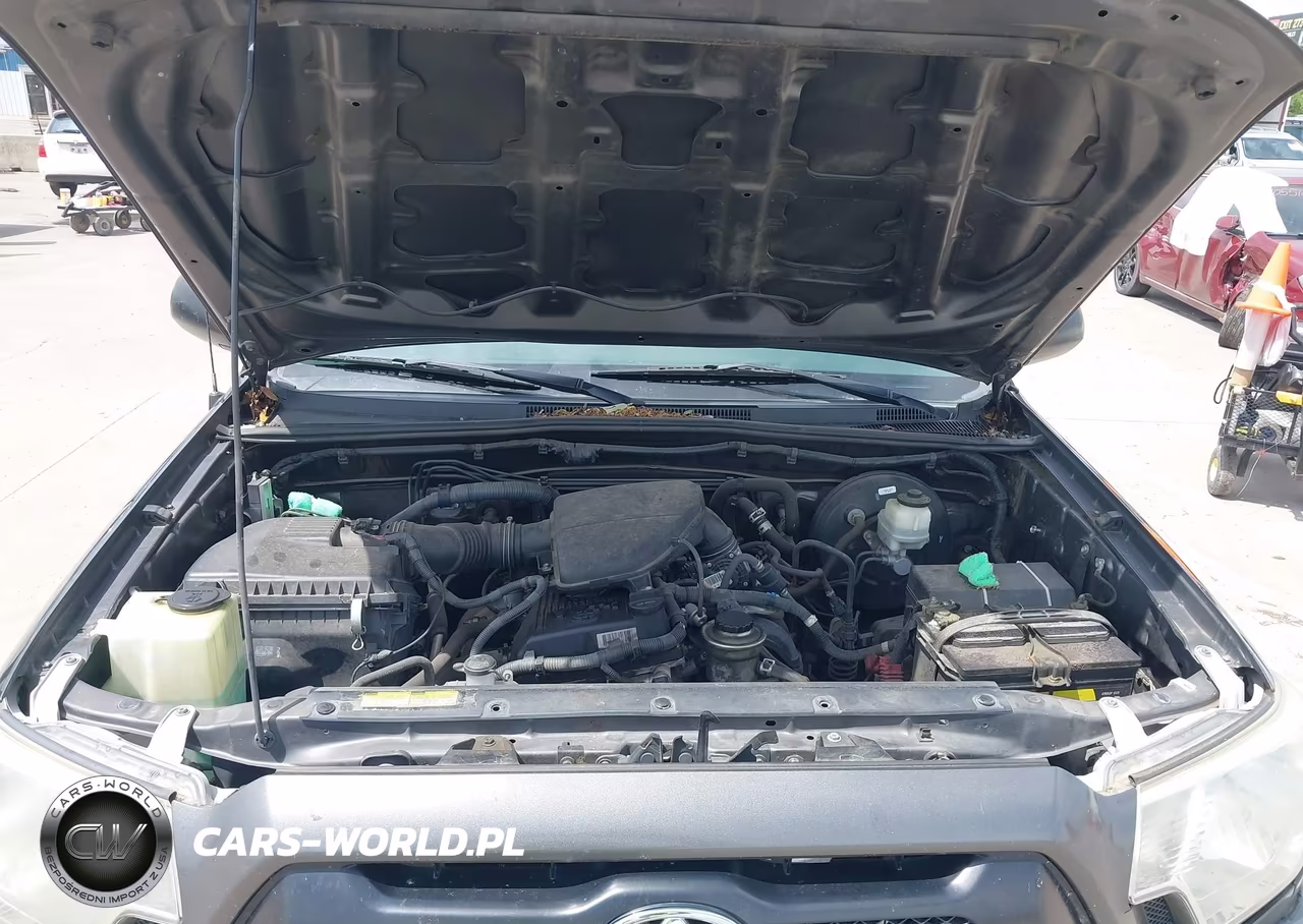 2014 Toyota Tacoma Prerunner VIN:5TFTX4GN9EX029240 - 10