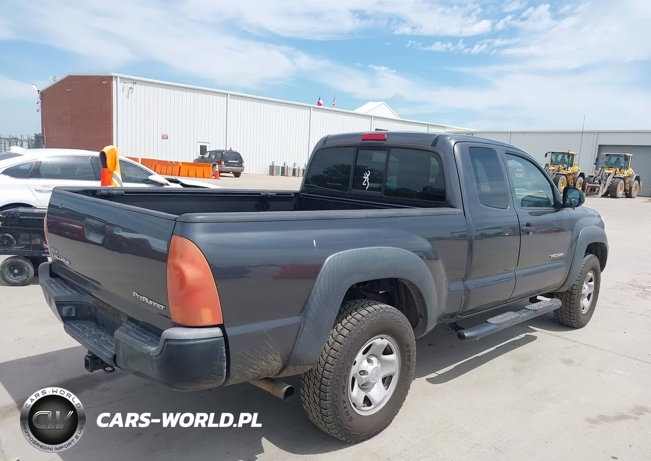 2014 Toyota Tacoma Prerunner VIN:5TFTX4GN9EX029240 - 4