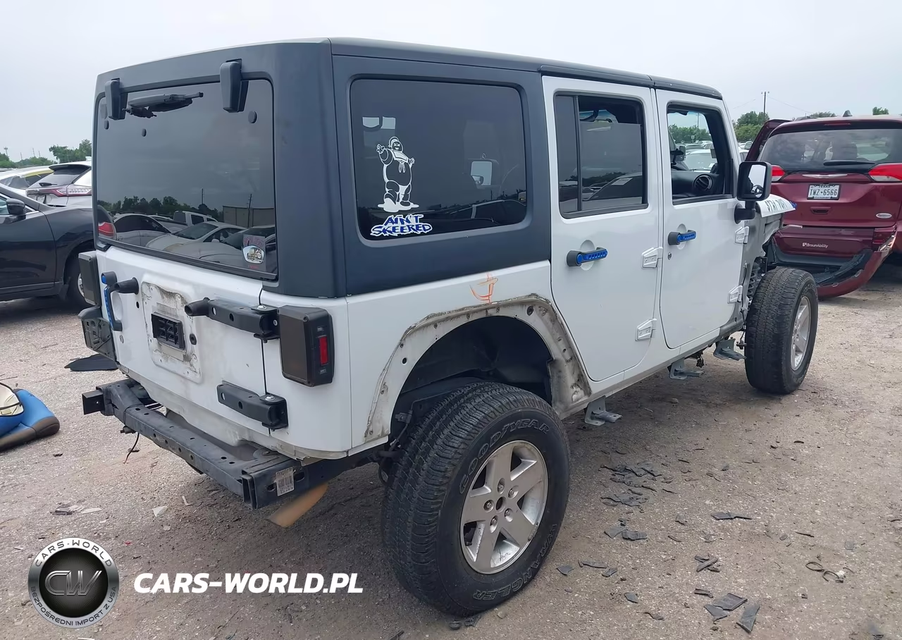 2012 Jeep Wrangler Unlimited Sport VIN:1C4HJWDG5CL243641 - 4
