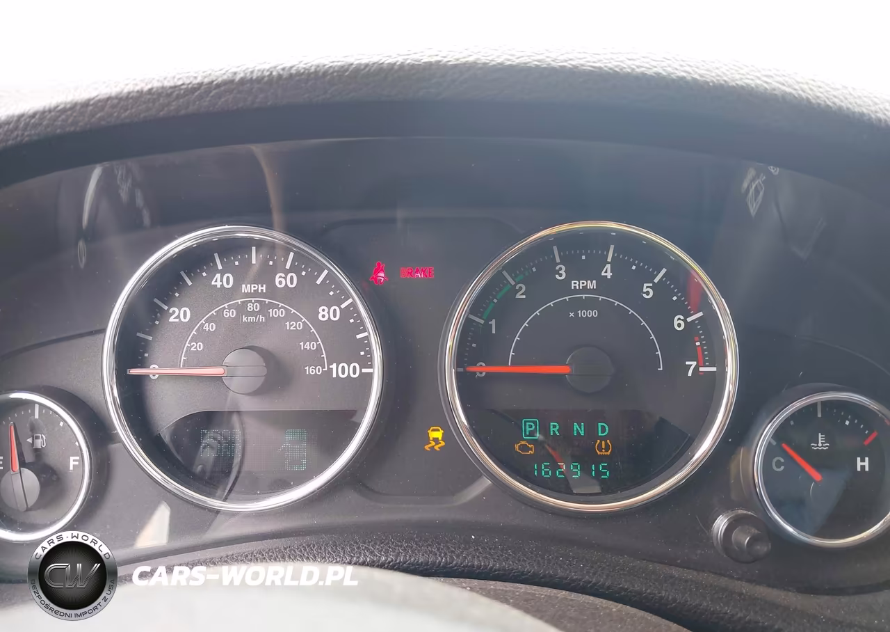 2012 Jeep Wrangler Unlimited Sport VIN:1C4HJWDG5CL243641 - 7