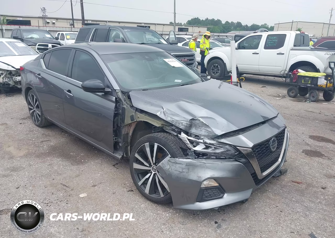 2021 Nissan Altima Sr Fwd – zdjęcie 1 z 17