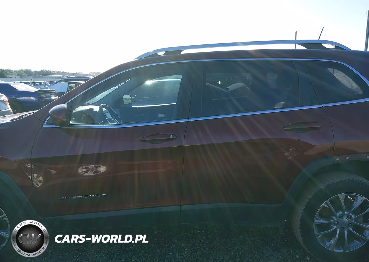 2019 Jeep Cherokee Latitude Plus Fwd VIN:1C4PJLLBXKD242090 - 15