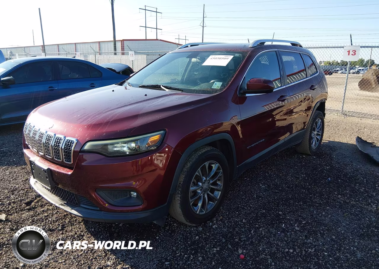 2019 Jeep Cherokee Latitude Plus Fwd VIN:1C4PJLLBXKD242090 - 2
