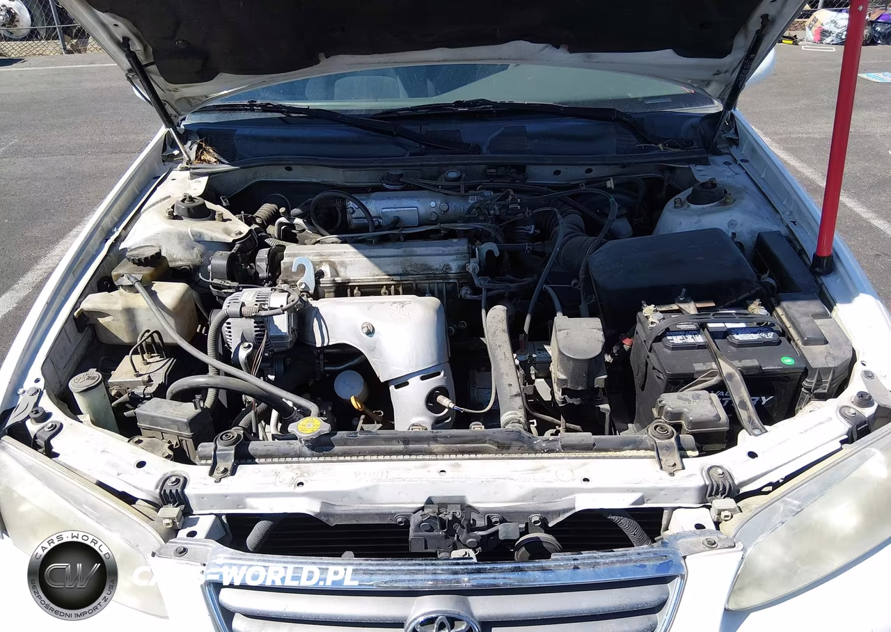 2000 Toyota Camry Le VIN:JT2BG22K3Y0470526 - 10