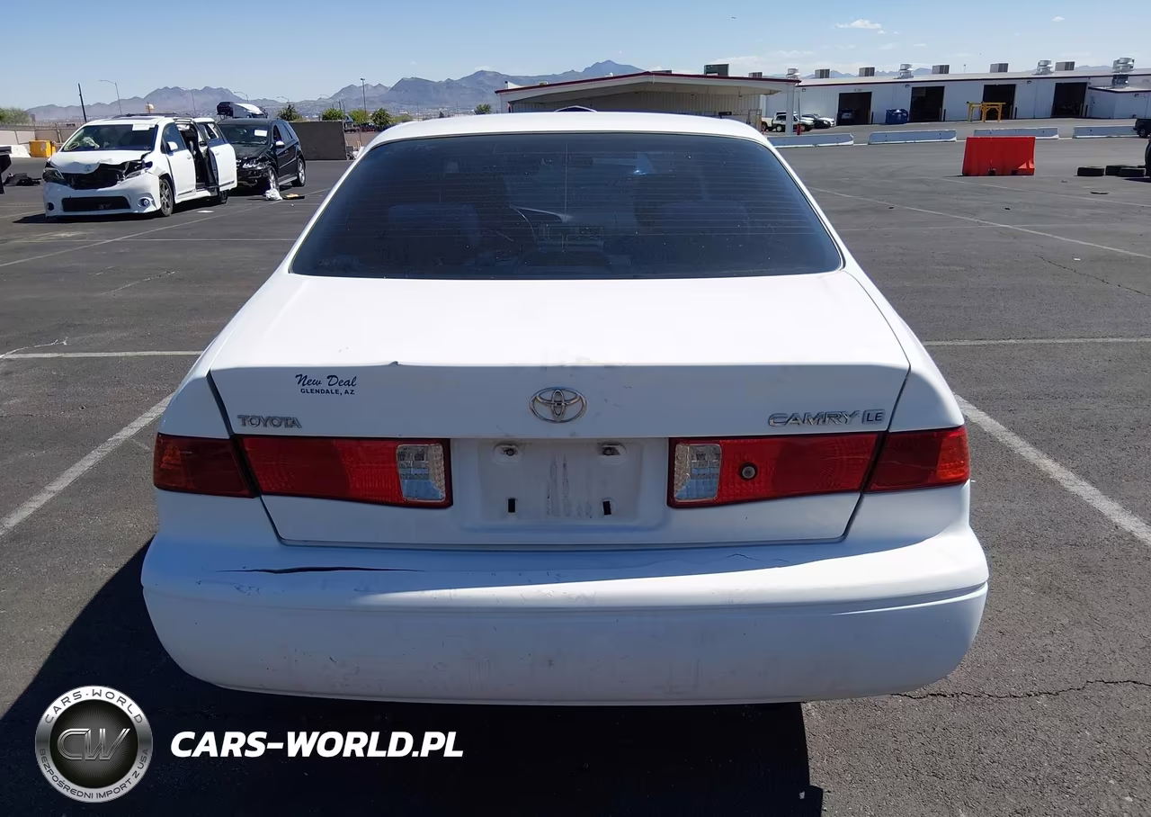 2000 Toyota Camry Le VIN:JT2BG22K3Y0470526 - 16