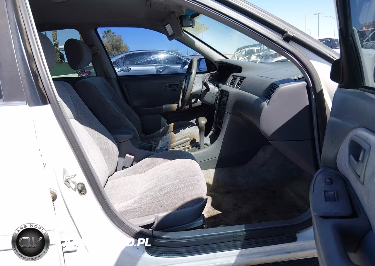 2000 Toyota Camry Le VIN:JT2BG22K3Y0470526 - 5