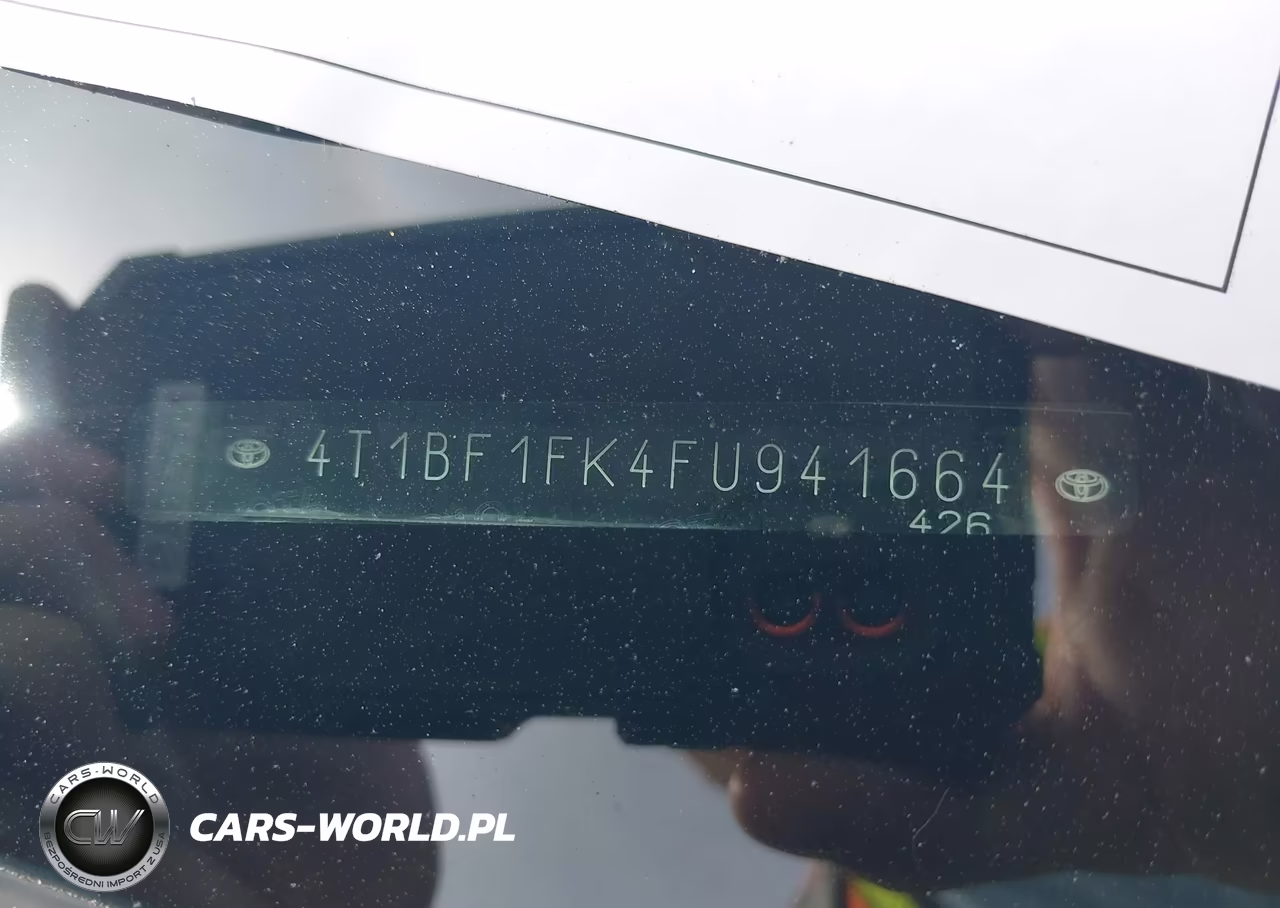 2015 Toyota Camry Le VIN:4T1BF1FK4FU941664 - 17