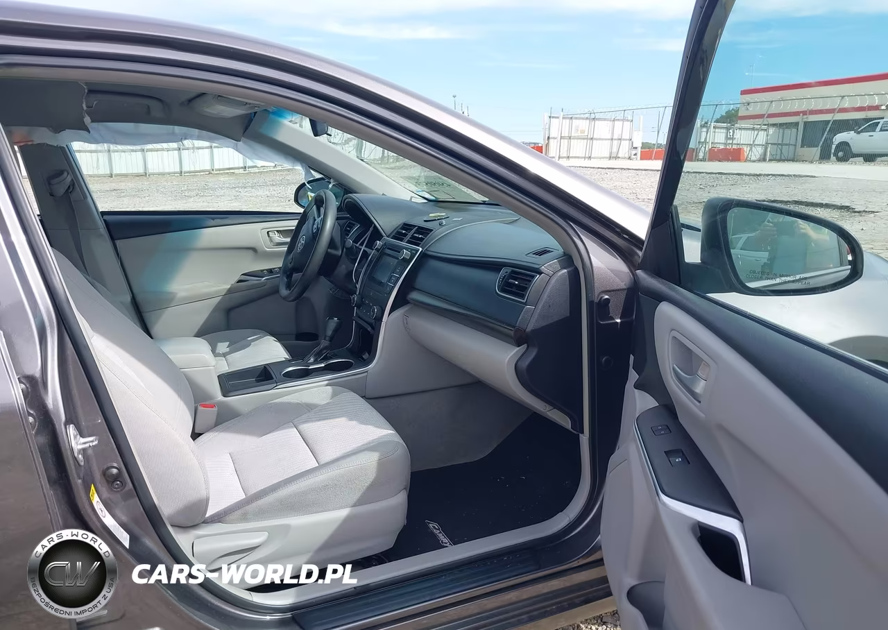 2015 Toyota Camry Le VIN:4T1BF1FK4FU941664 - 5