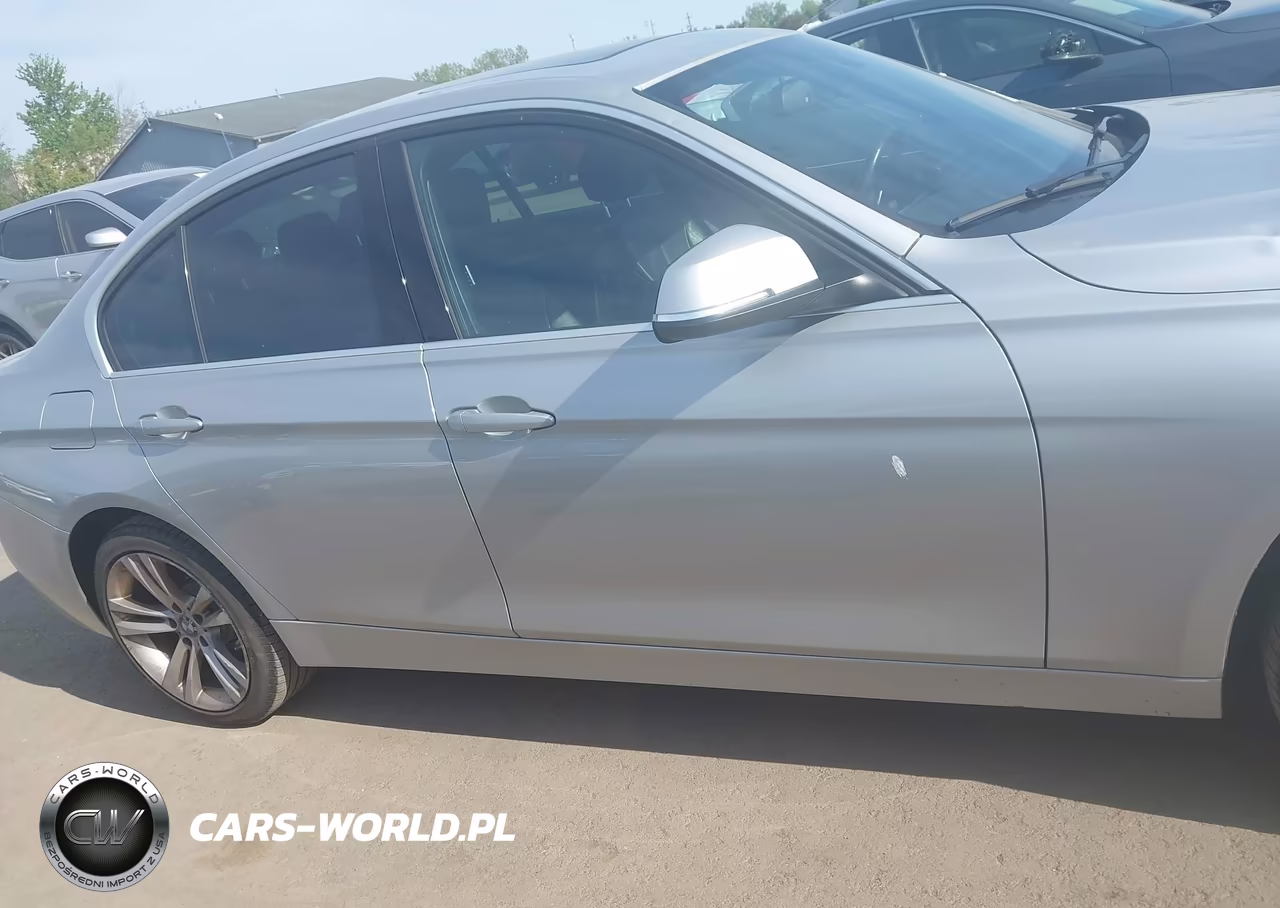 2018 BMW 330I xDrive VIN:WBA8D9G53JNU72255 - 13
