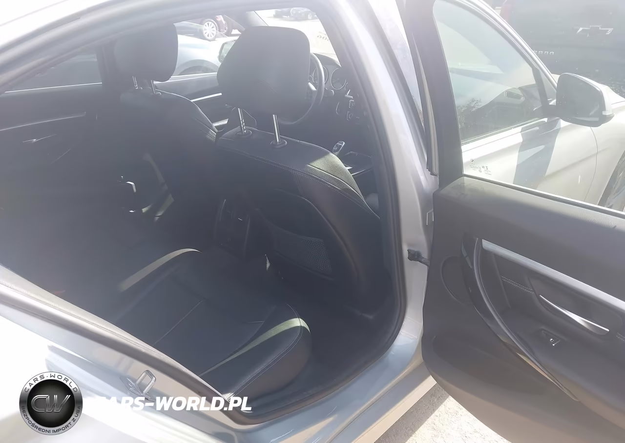 2018 BMW 330I xDrive VIN:WBA8D9G53JNU72255 - 8