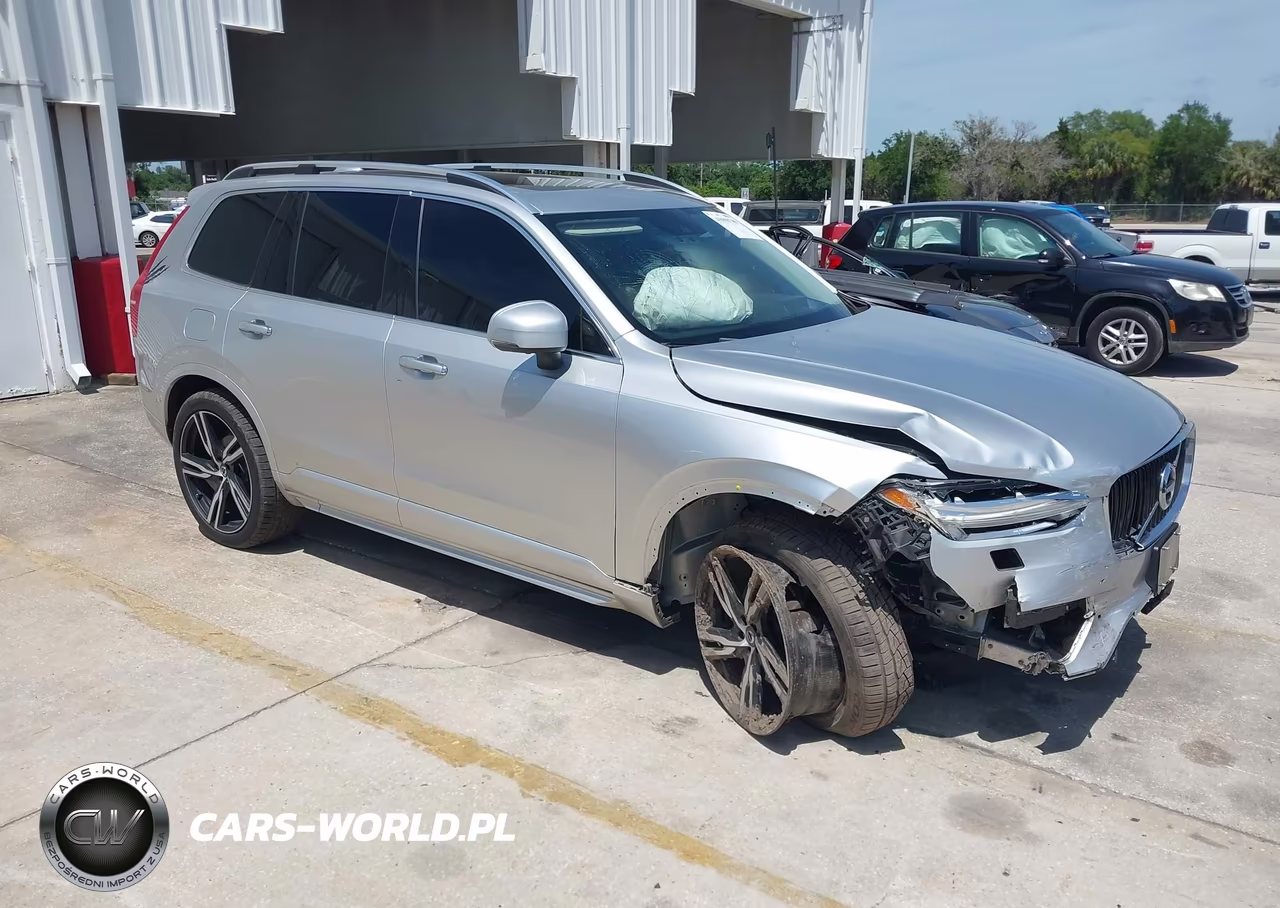 2016 Volvo Xc90 T6 Momentum