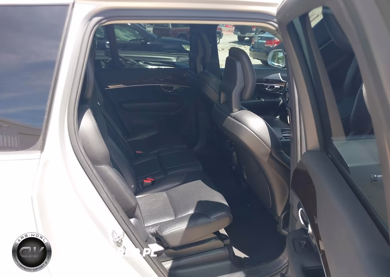 2016 Volvo Xc90 T6 Momentum VIN:YV4A22PK8G1070753 - 8