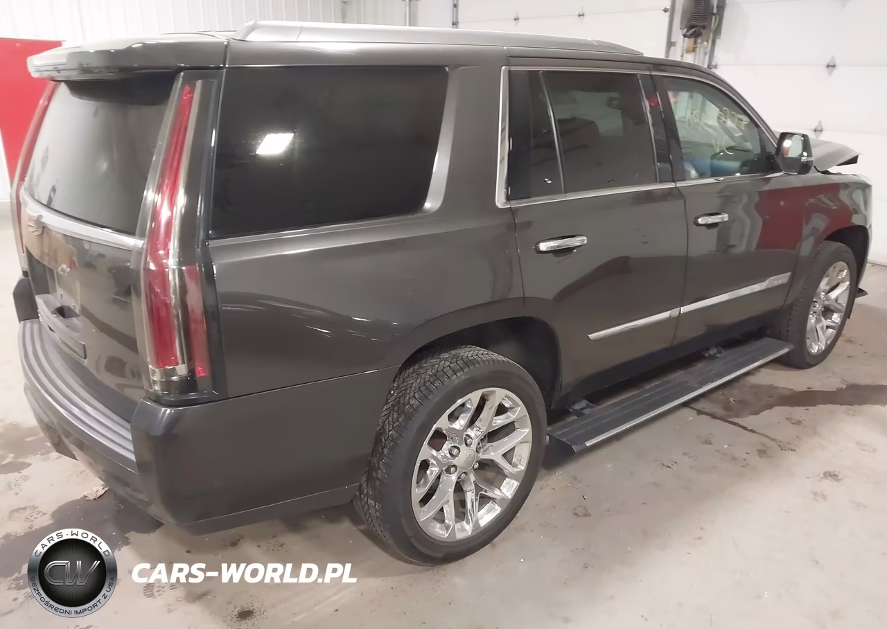 2017 Cadillac Escalade Premium Luxury VIN:1GYS4CKJ7HR338565 - 4