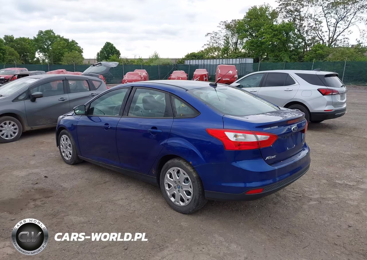 2012 Ford Focus Se VIN:1FAHP3F2XCL346753 - 3