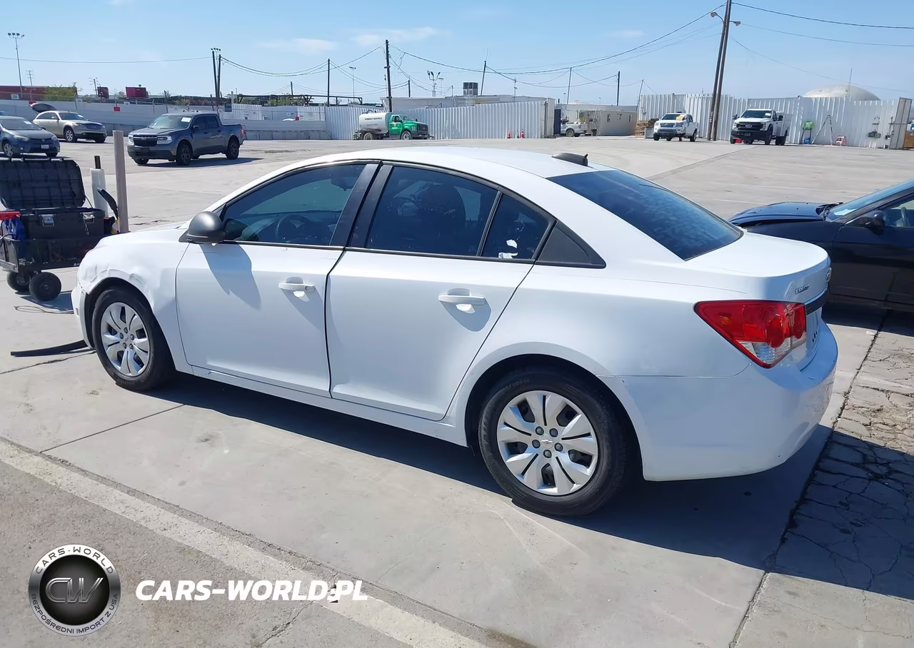 2016 Chevrolet Cruze Limited Ls Auto VIN:1G1PC5SHXG7163612 - 3