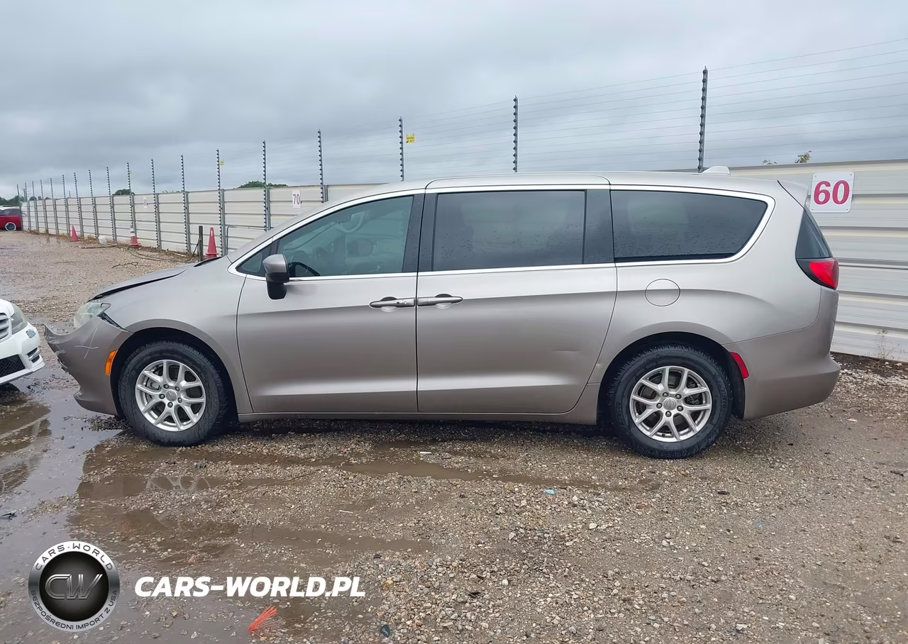 2017 Chrysler Pacifica Lx VIN:2C4RC1CG7HR622027 - 14