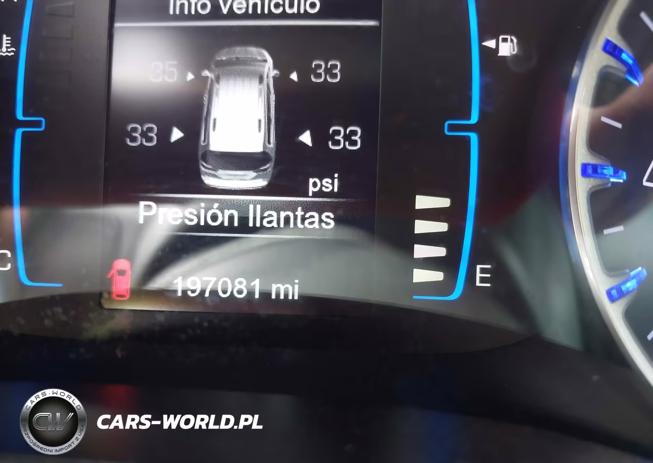 2017 Chrysler Pacifica Lx VIN:2C4RC1CG7HR622027 - 15