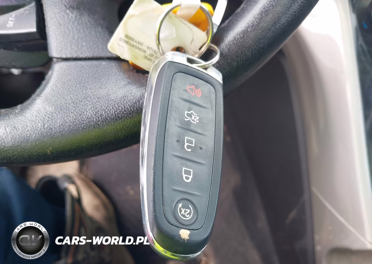 2016 Ford C-Max Energi Sel VIN:1FADP5CU3GL113660 - 11