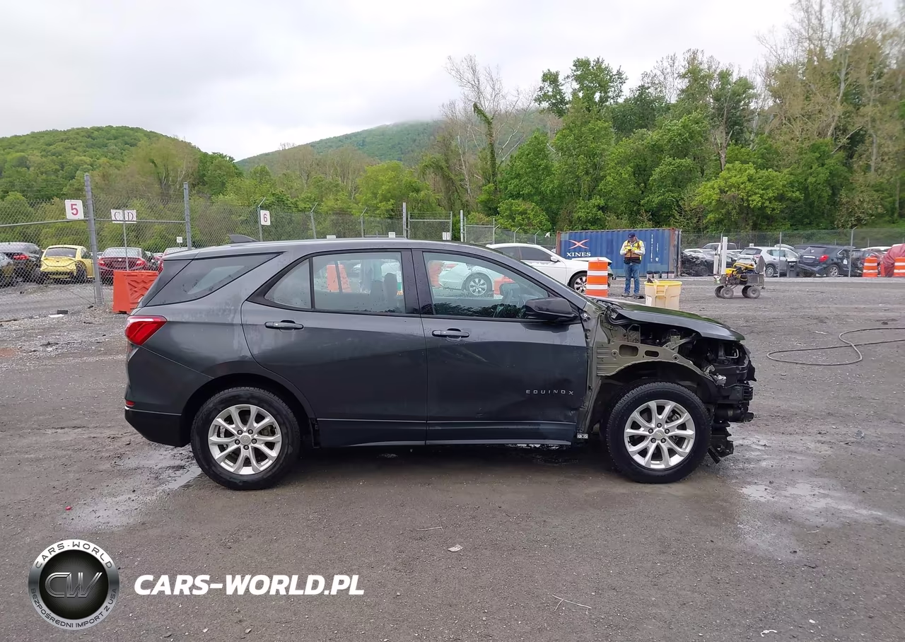 2018 Chevrolet Equinox Ls VIN:2GNAXREV4J6347940 - 13
