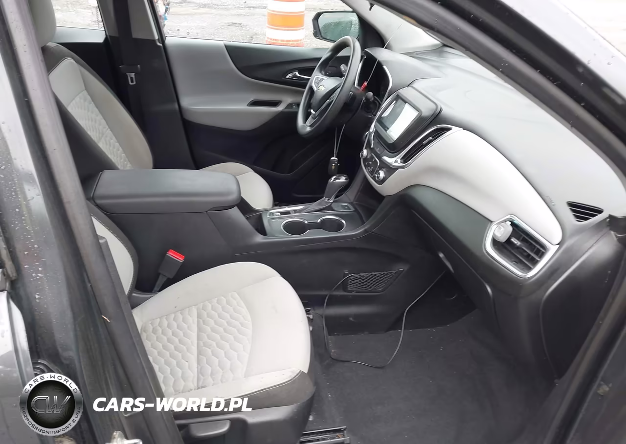 2018 Chevrolet Equinox Ls VIN:2GNAXREV4J6347940 - 5