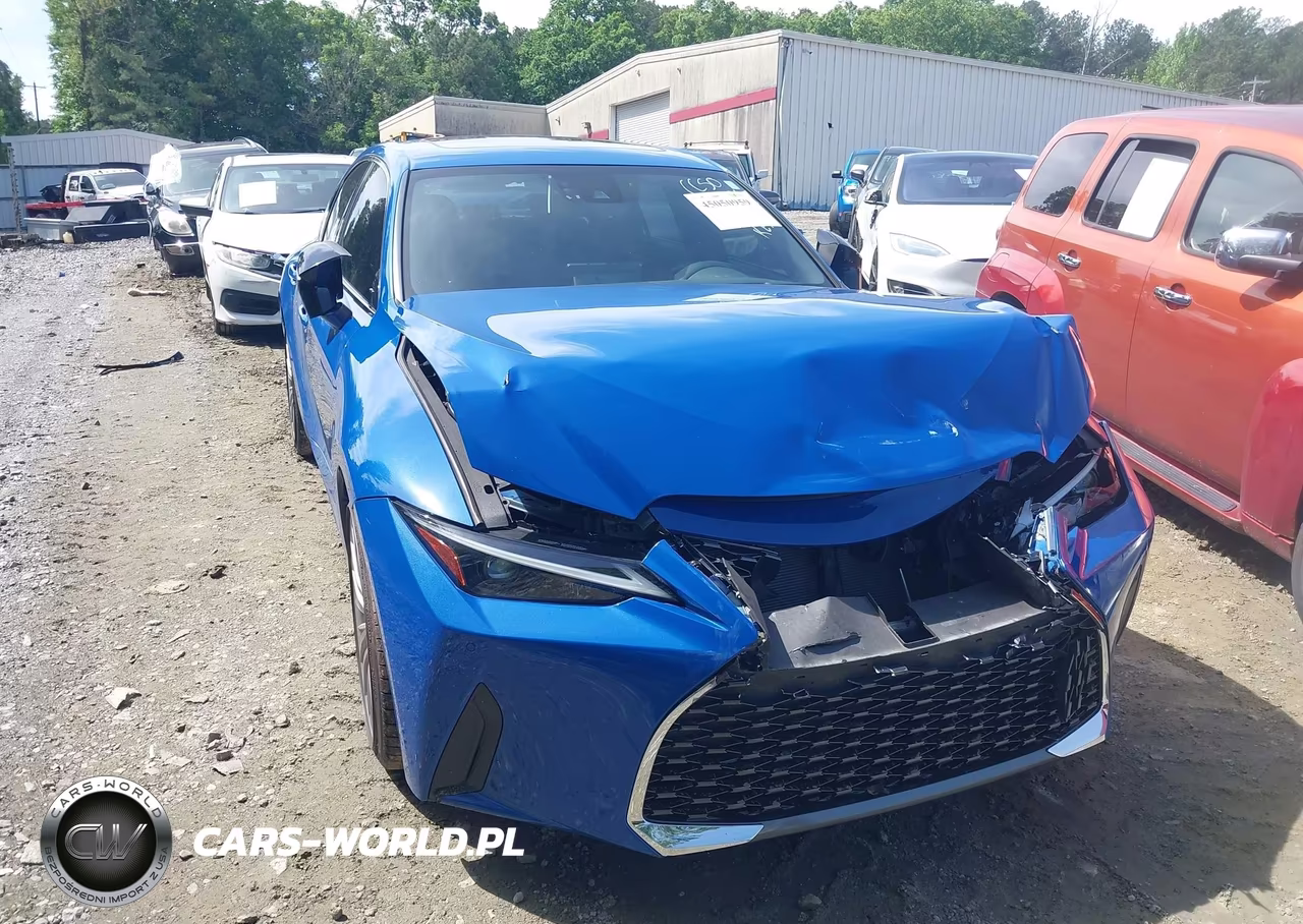 2024 Lexus Is 300 – zdjęcie 1 z 16