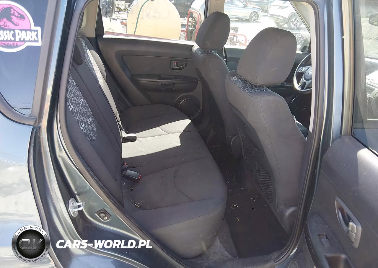 2011 Kia Soul + VIN:KNDJT2A27B7345222 - 8