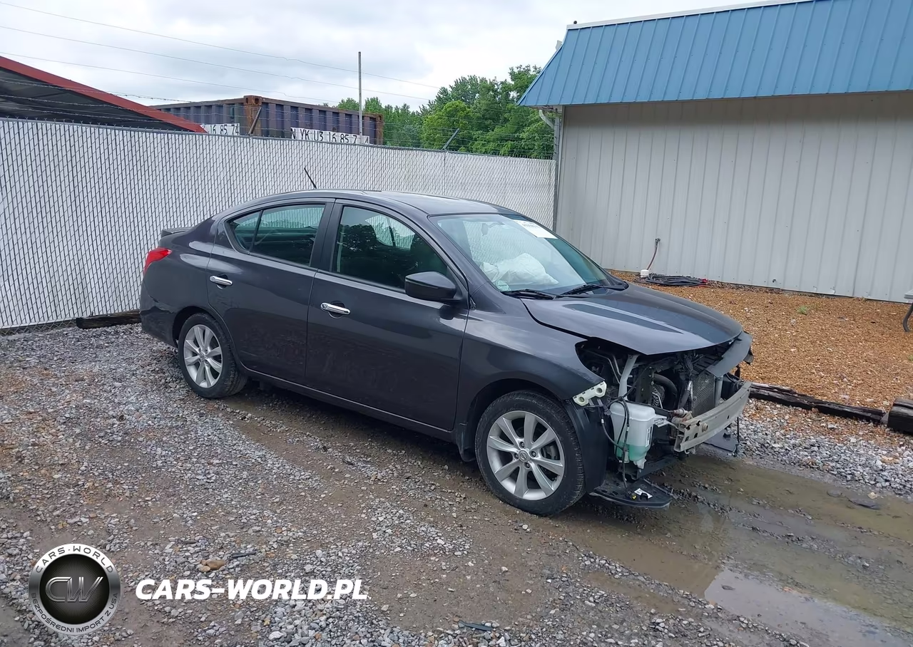 2015 Nissan Versa 1.6 Sl – zdjęcie 1 z 16