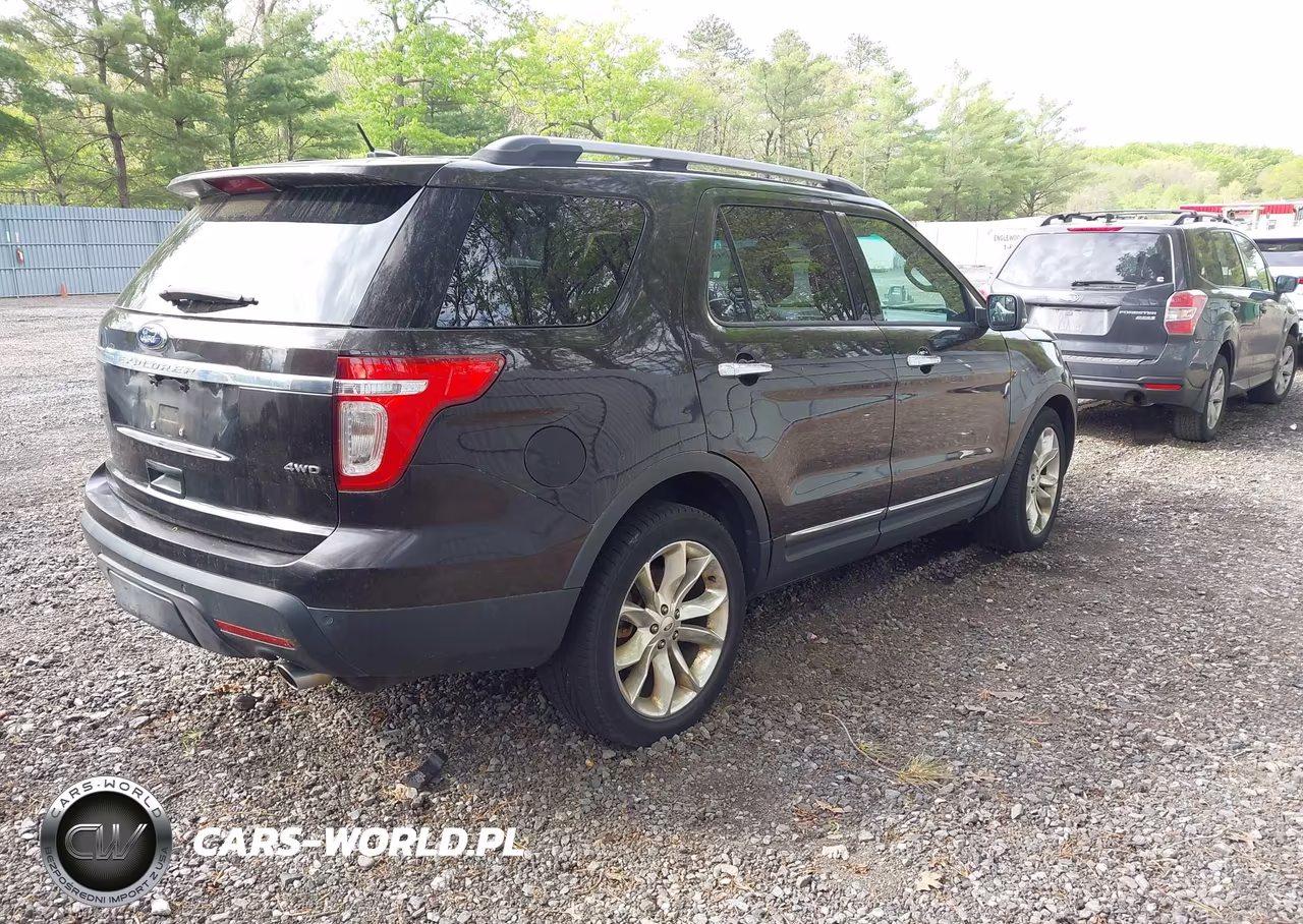 2013 Ford Explorer Xlt VIN:1FM5K8D8XDGA60939 - 4