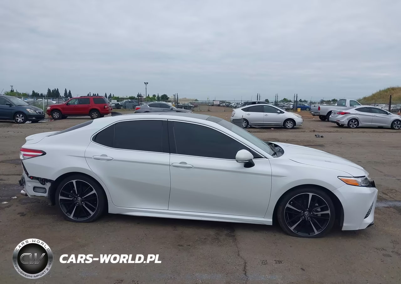 2020 Toyota Camry Xse VIN:4T1K61AK9LU953439 - 13