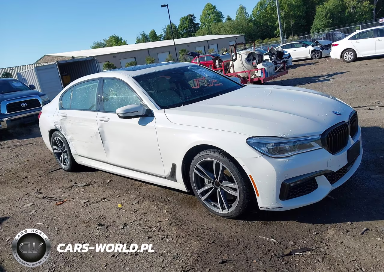 2016 BMW 750I