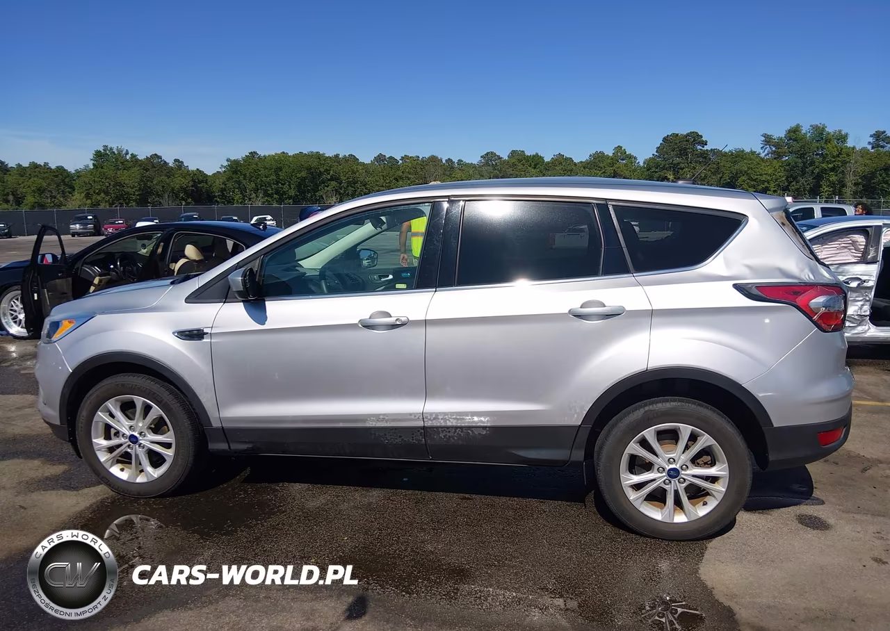 2017 Ford Escape Se VIN:1FMCU0GD6HUA53652 - 14