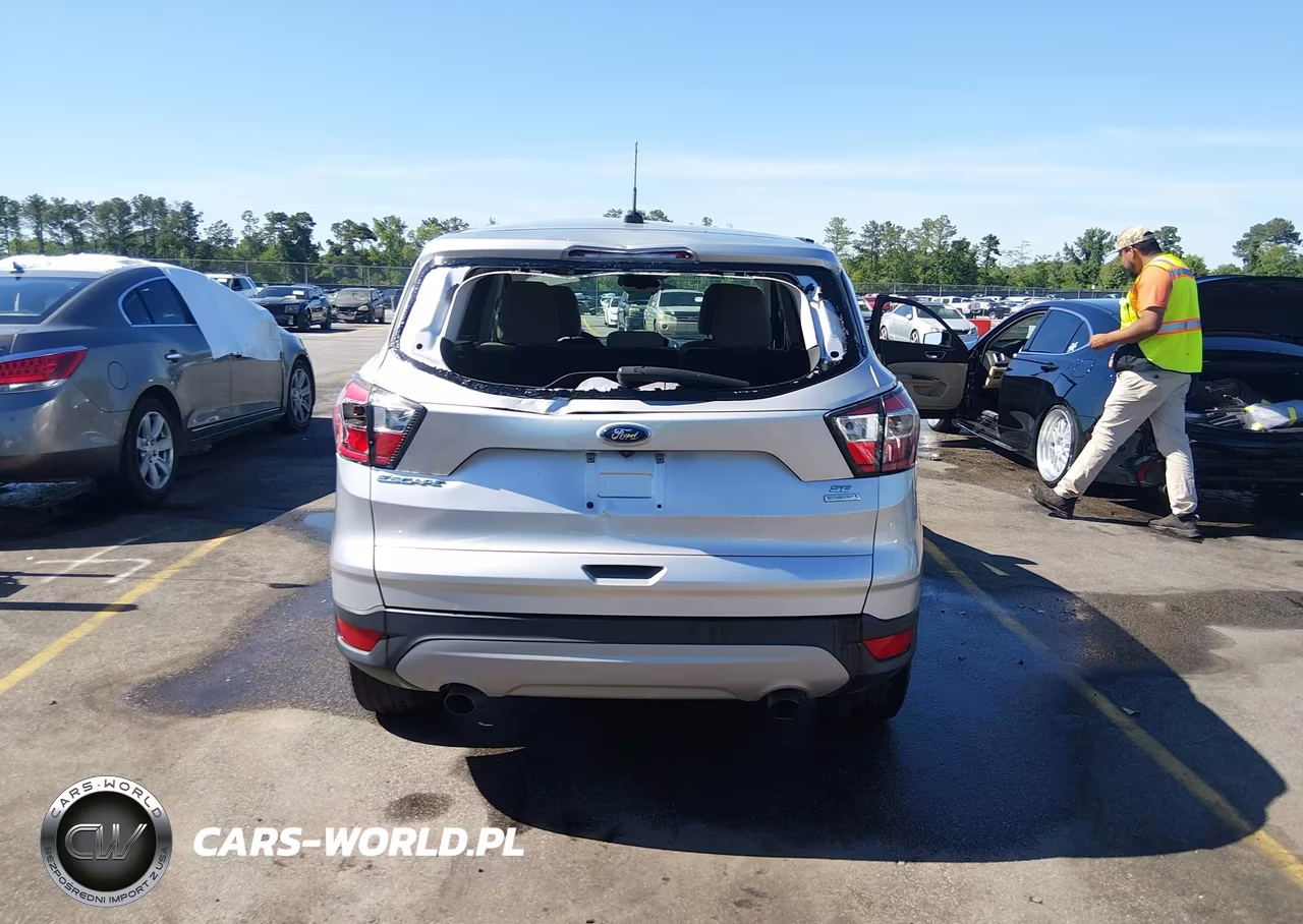2017 Ford Escape Se VIN:1FMCU0GD6HUA53652 - 16