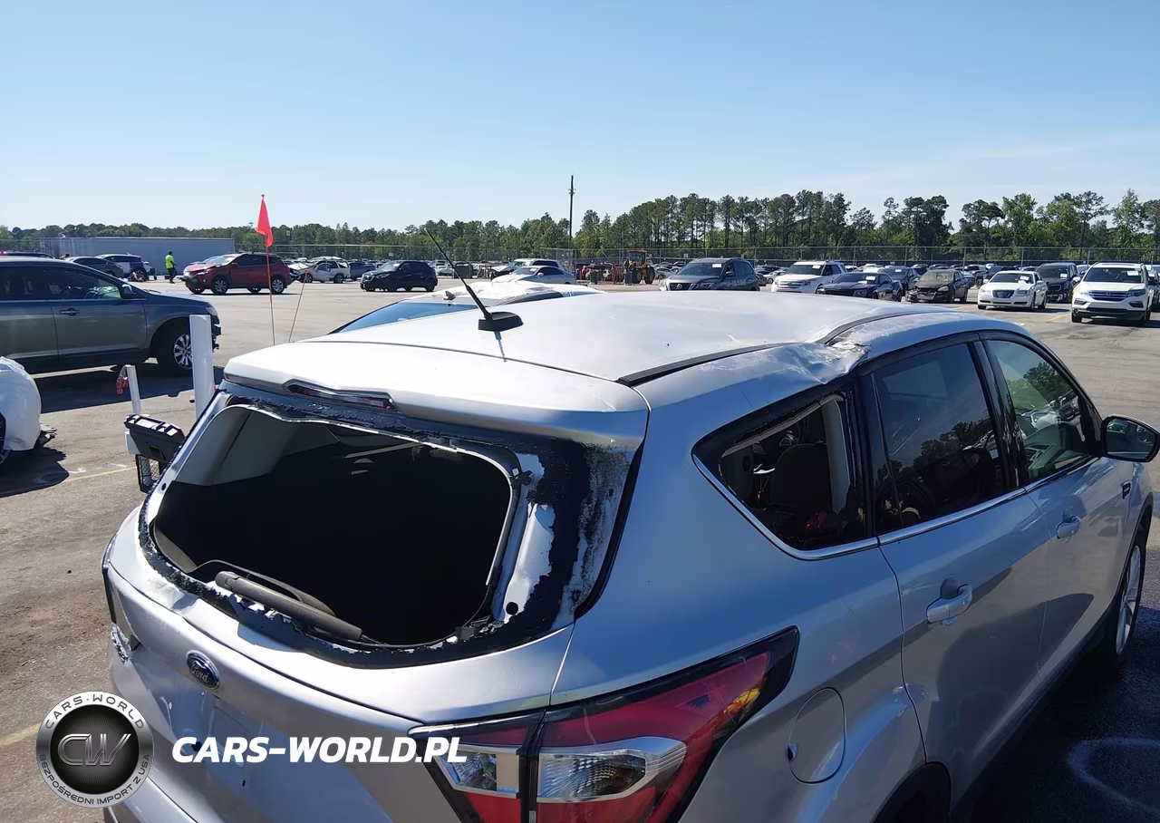 2017 Ford Escape Se VIN:1FMCU0GD6HUA53652 - 6