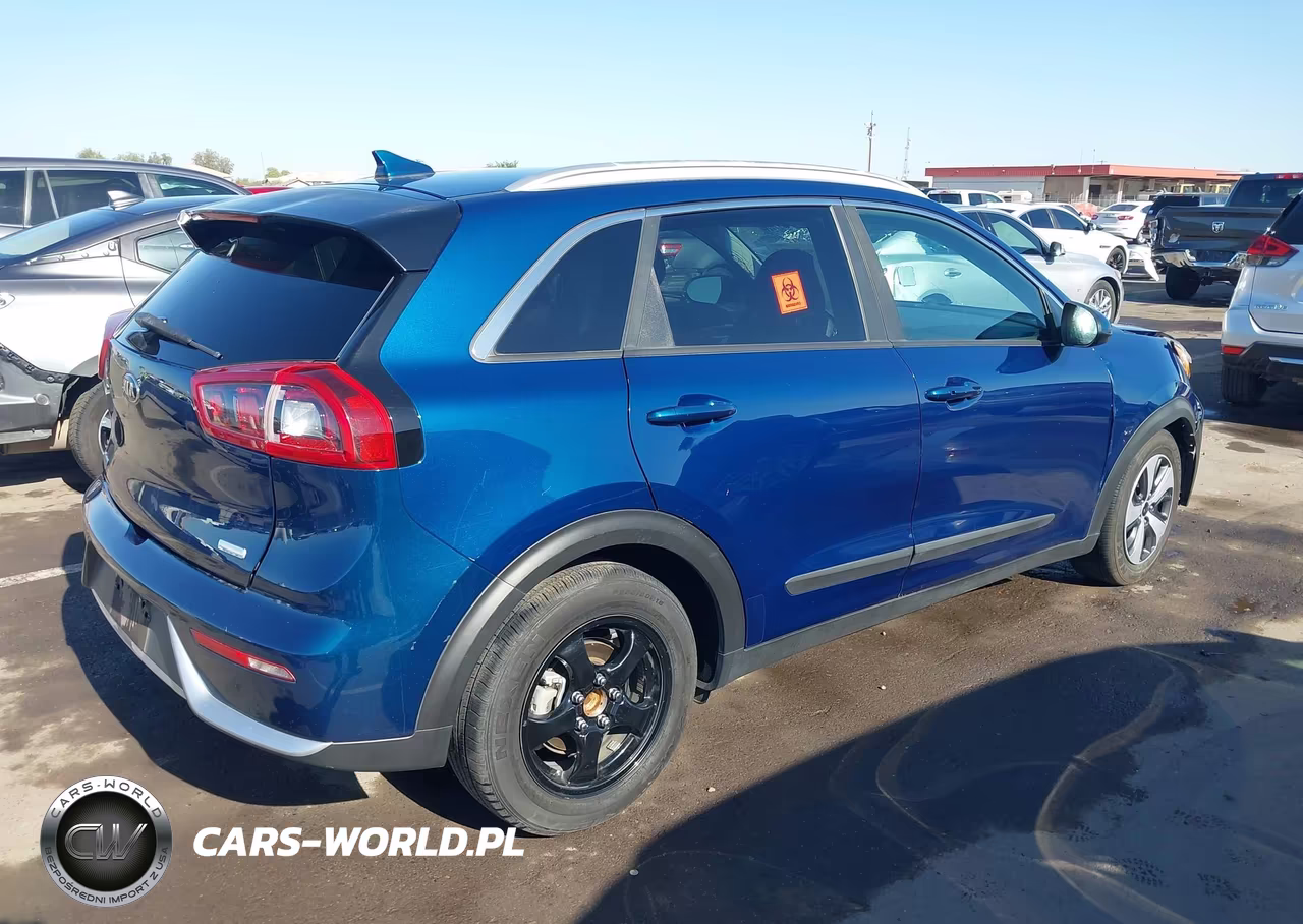 2017 Kia Niro Lx VIN:KNDCB3LCXH5057416 - 4