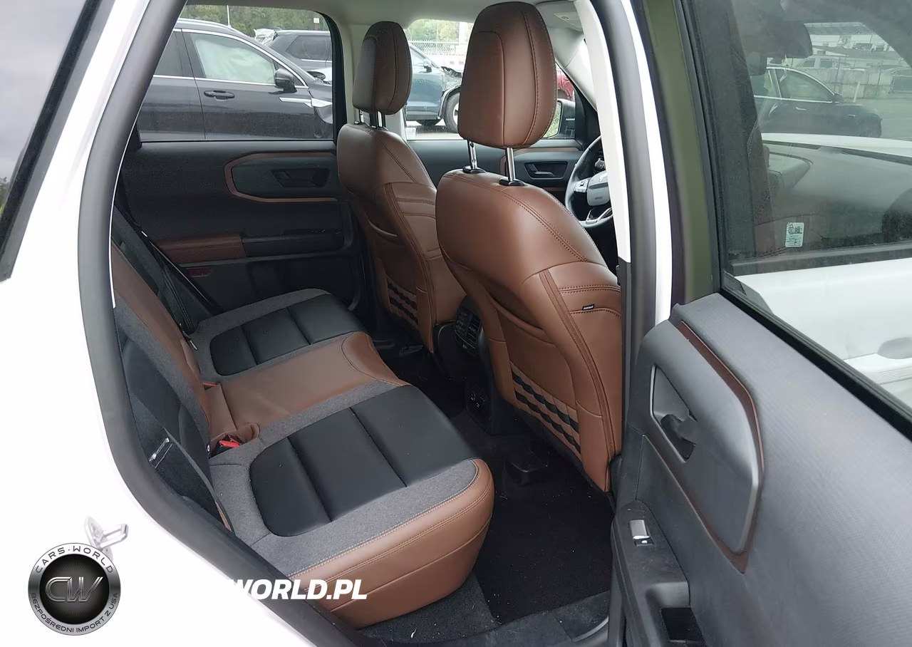2024 Ford Bronco Sport Outer Banks VIN:3FMCR9C62RRE38261 - 8