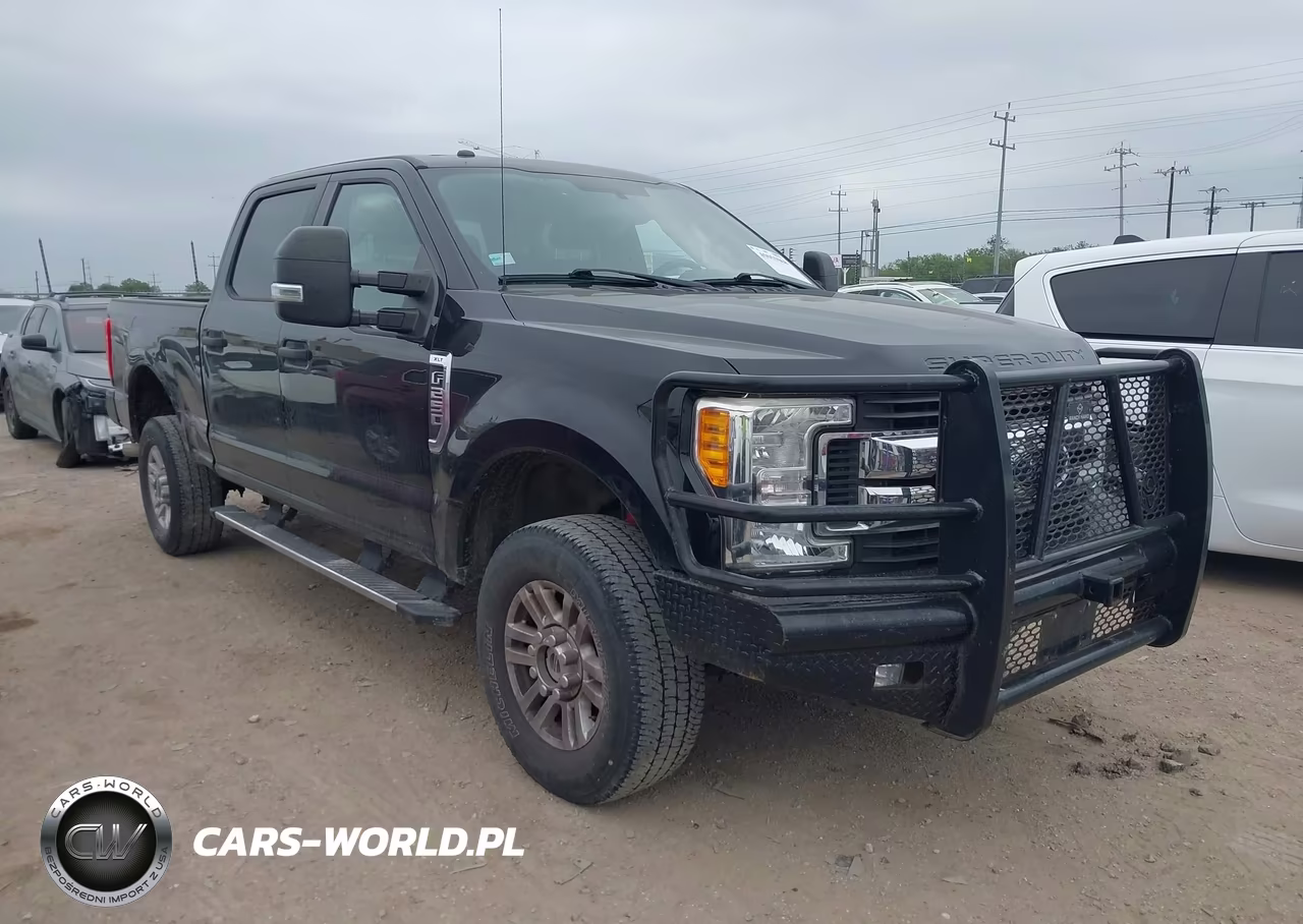2017 Ford F-250 Xlt – zdjęcie 1 z 16