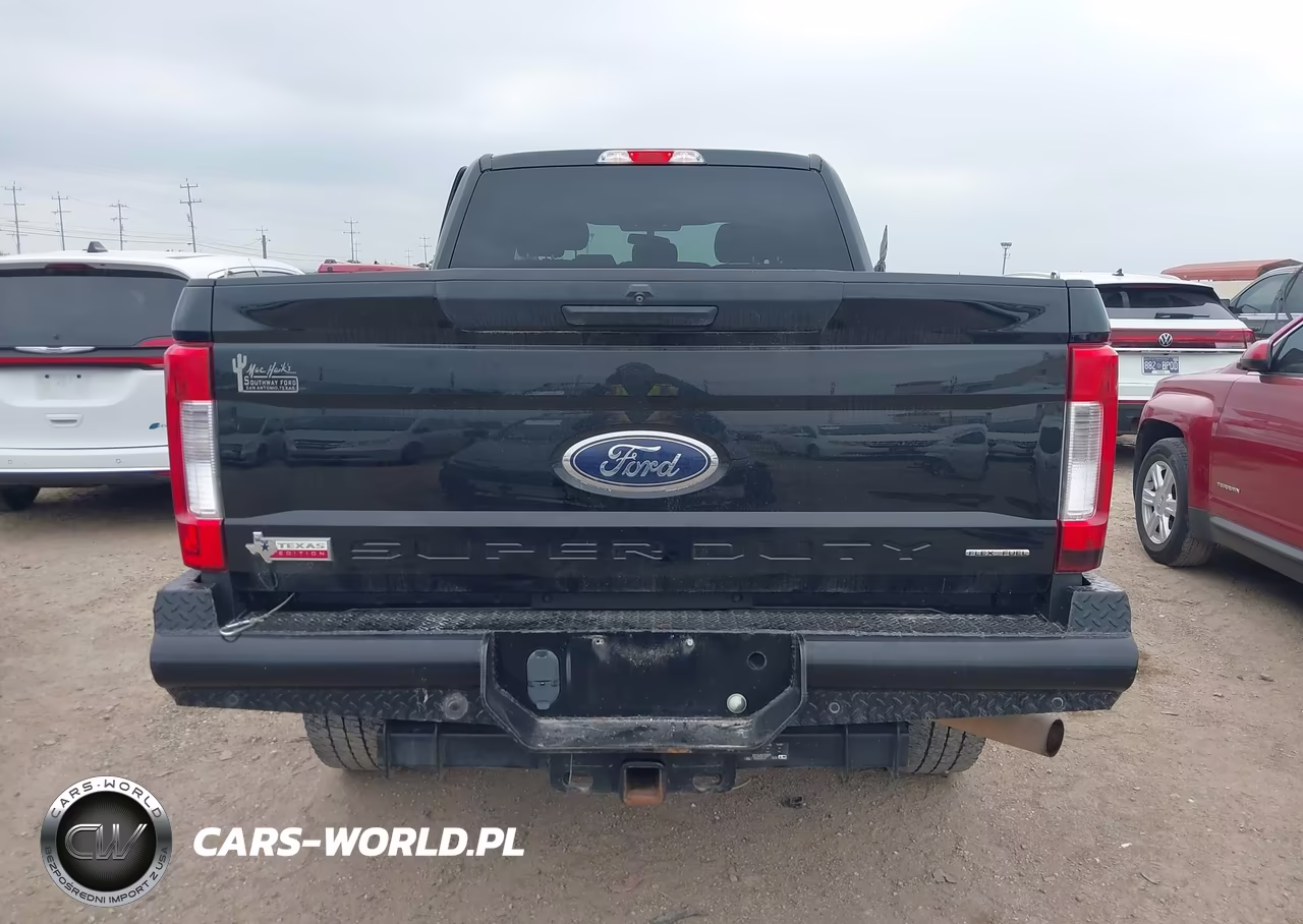 2017 Ford F-250 Xlt VIN:1FT7W2B6XHEE63045 - 16