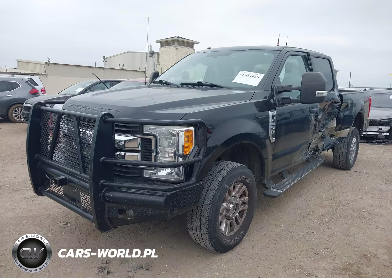 2017 Ford F-250 Xlt VIN:1FT7W2B6XHEE63045 - 2