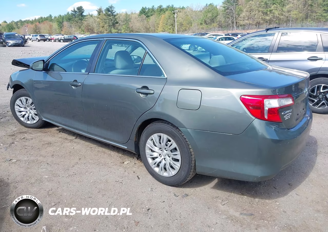 2012 Toyota Camry Le VIN:4T4BF1FK8CR235864 - 3