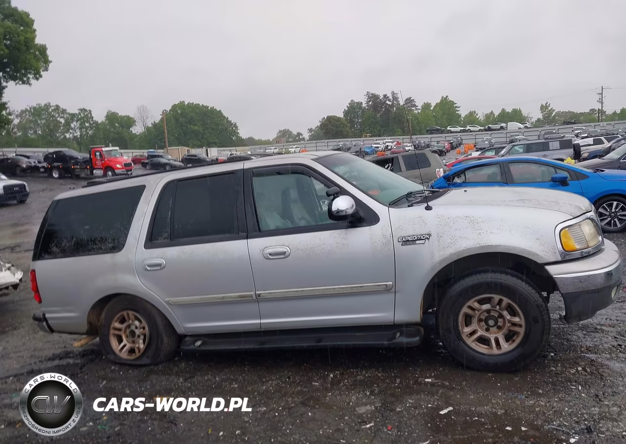 1999 Ford Expedition Eddie Bauer-Xlt VIN:1FMRU1762XLA69854 - 13